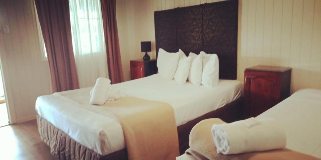 Country Plaza Motor Inn Mackay Dış mekan fotoğraf