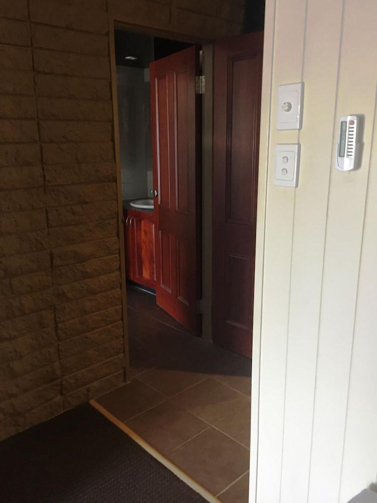 Country Plaza Motor Inn Mackay Dış mekan fotoğraf