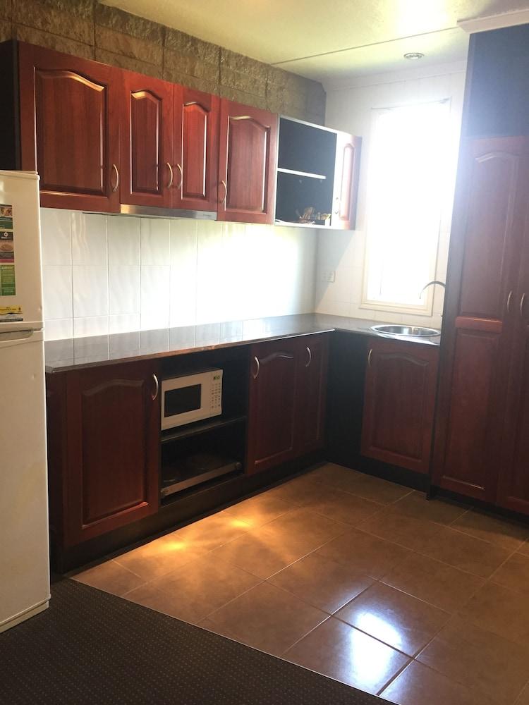 Country Plaza Motor Inn Mackay Dış mekan fotoğraf