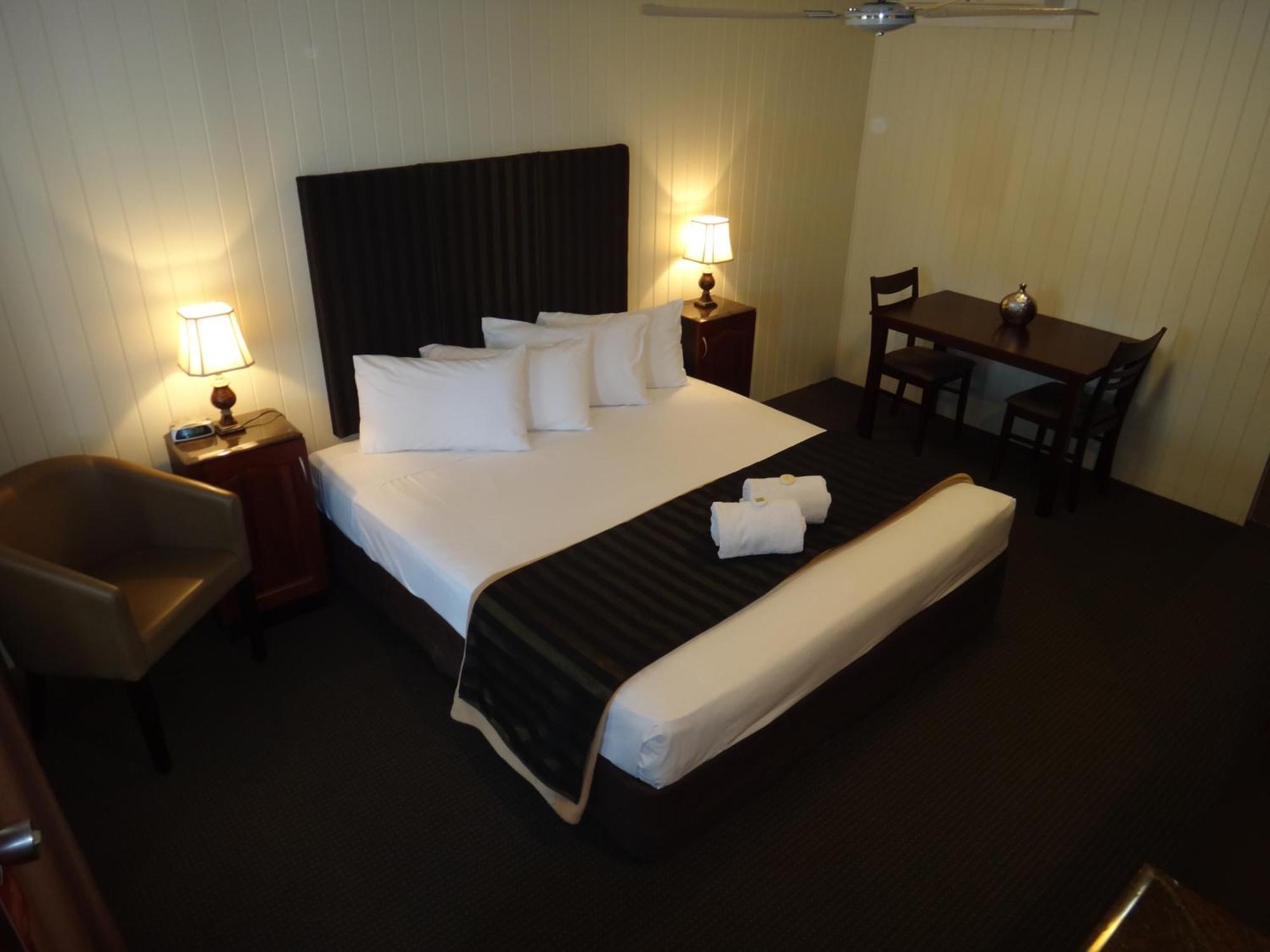 Country Plaza Motor Inn Mackay Oda fotoğraf