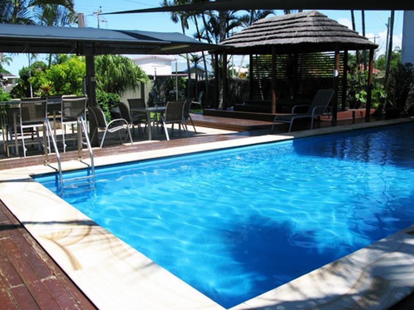 Country Plaza Motor Inn Mackay Dış mekan fotoğraf