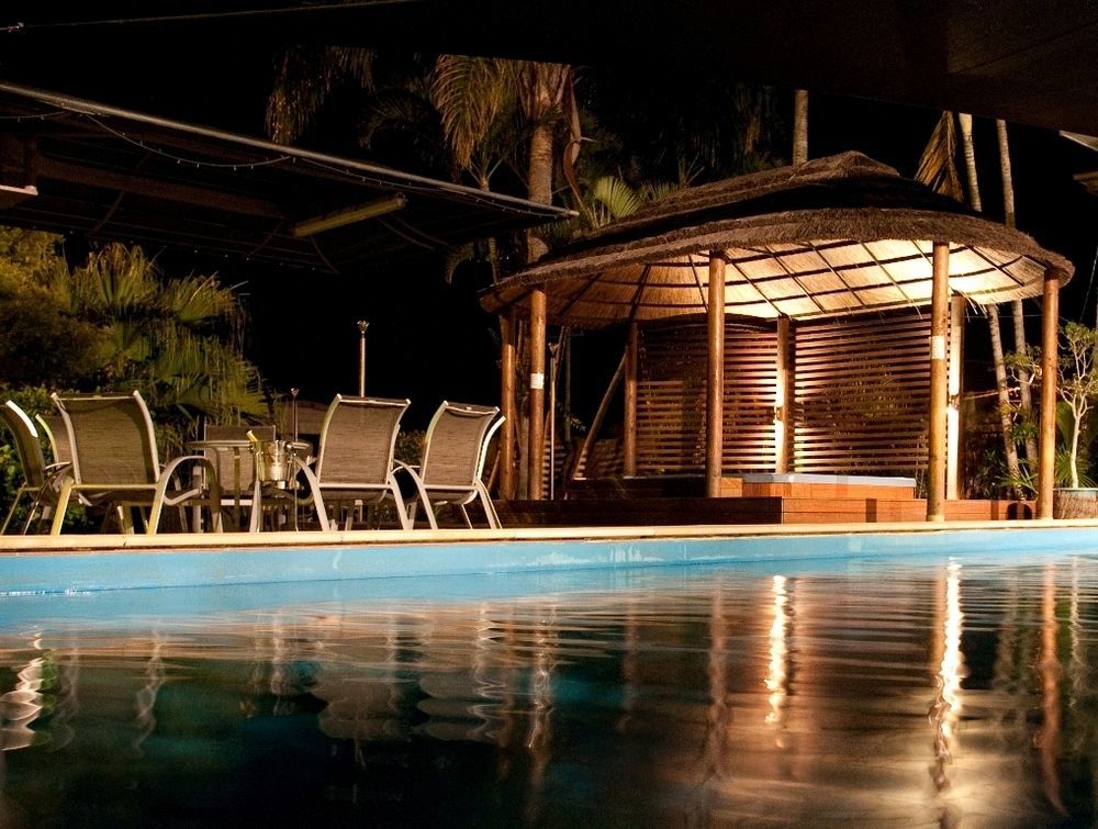Country Plaza Motor Inn Mackay Dış mekan fotoğraf