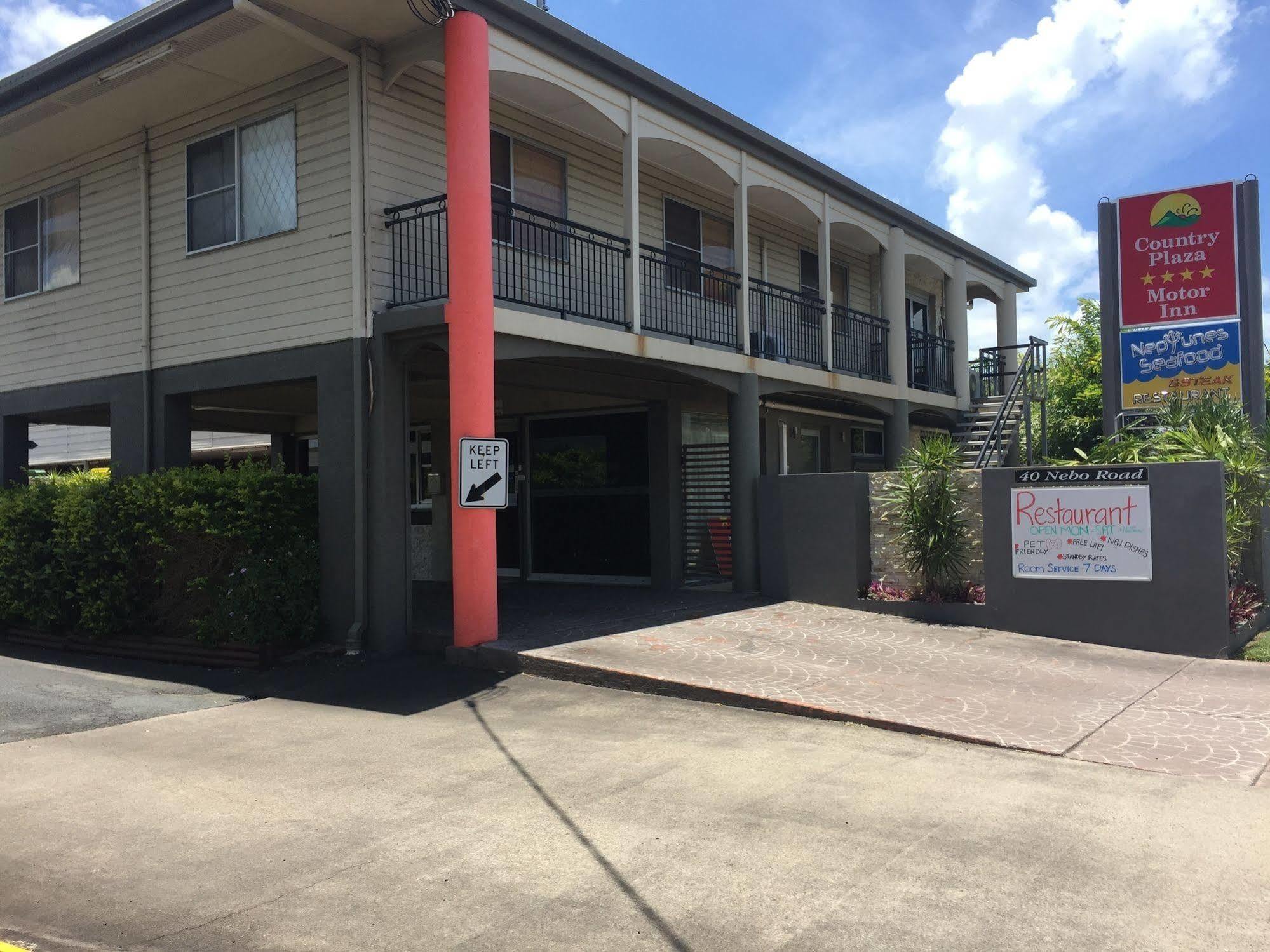 Country Plaza Motor Inn Mackay Dış mekan fotoğraf