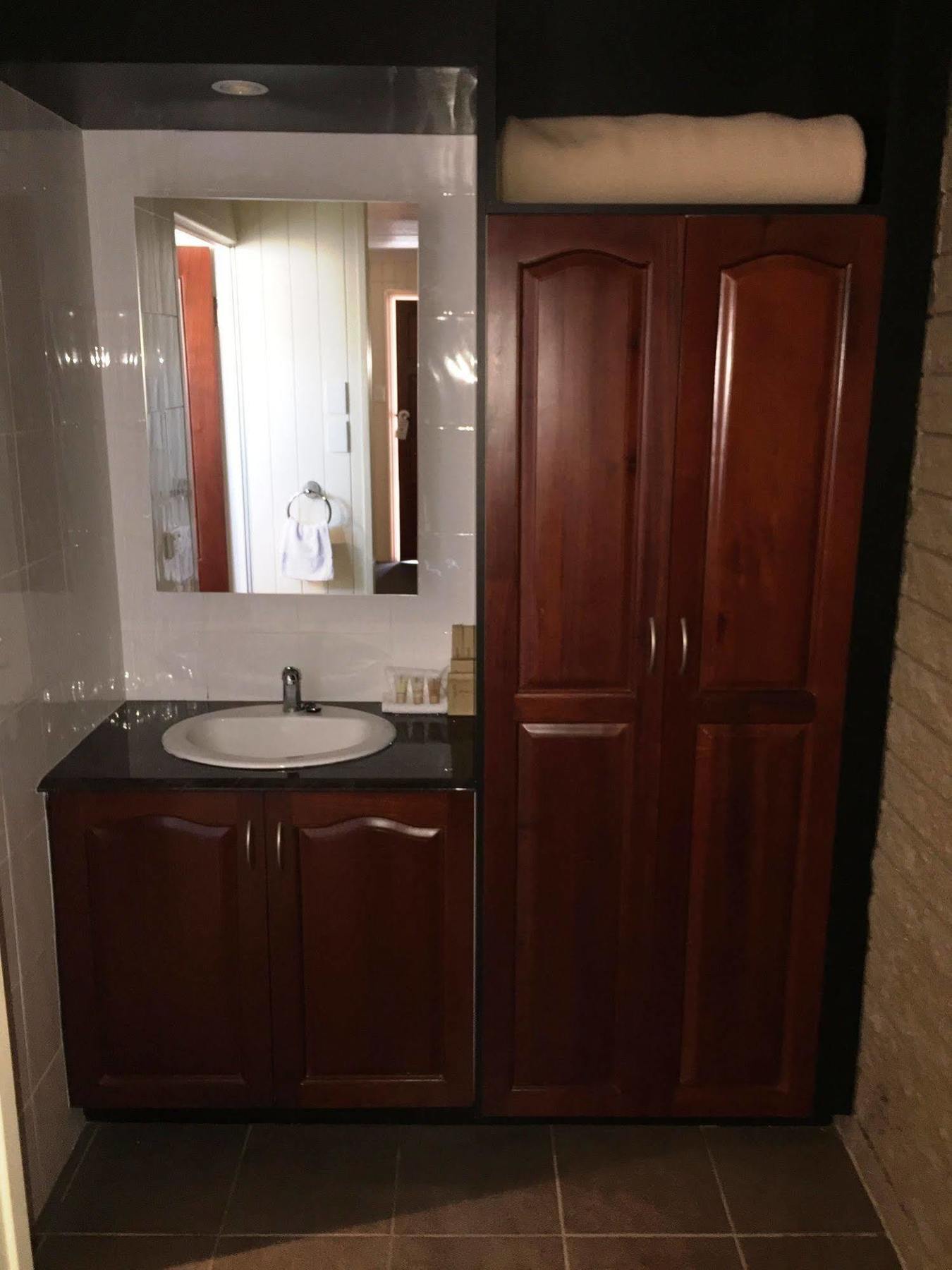 Country Plaza Motor Inn Mackay Dış mekan fotoğraf