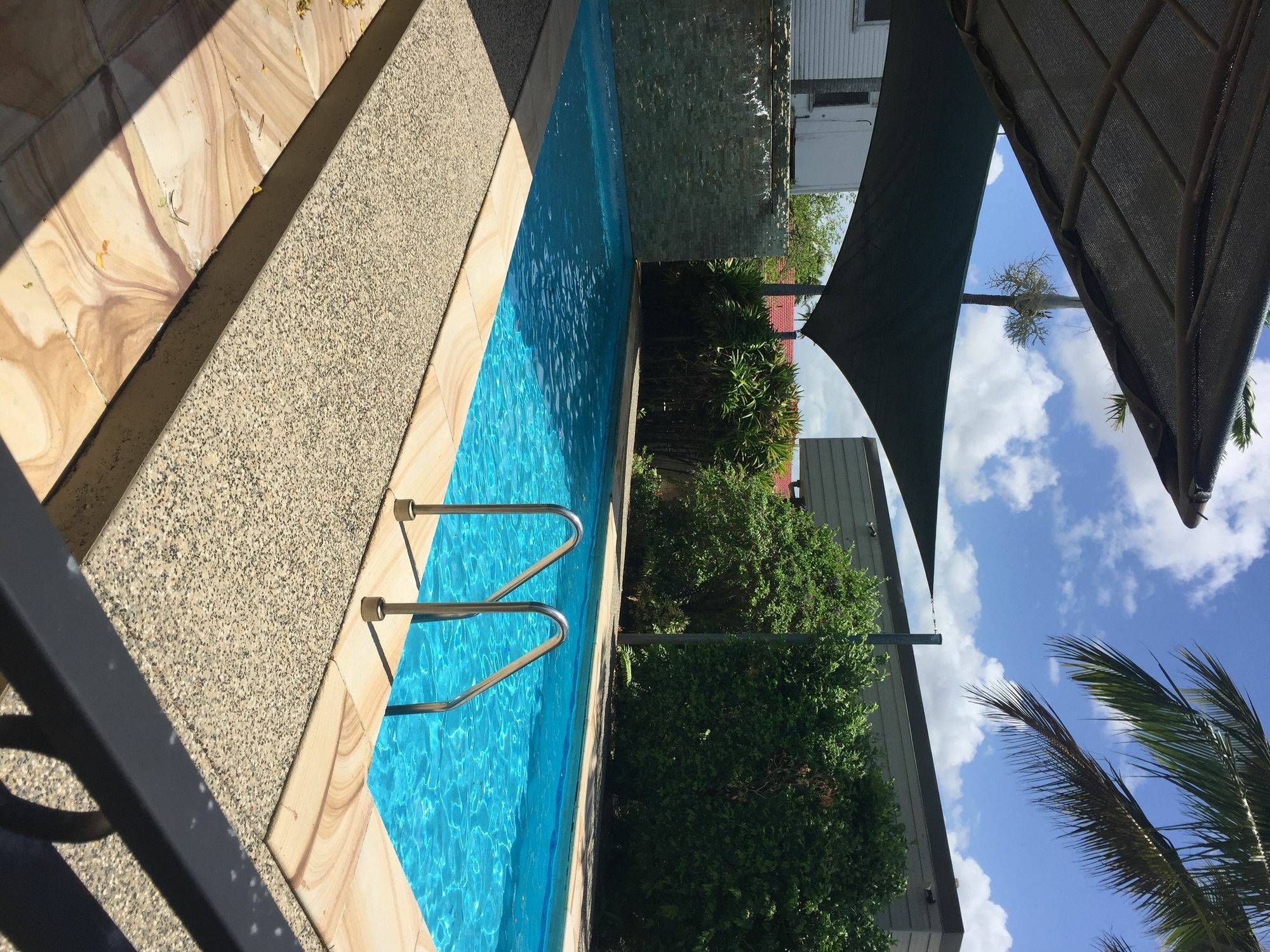 Country Plaza Motor Inn Mackay Dış mekan fotoğraf